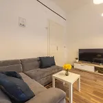 Spacious N\' Cozy 5Bedroom Apartment On Terez Boulevard