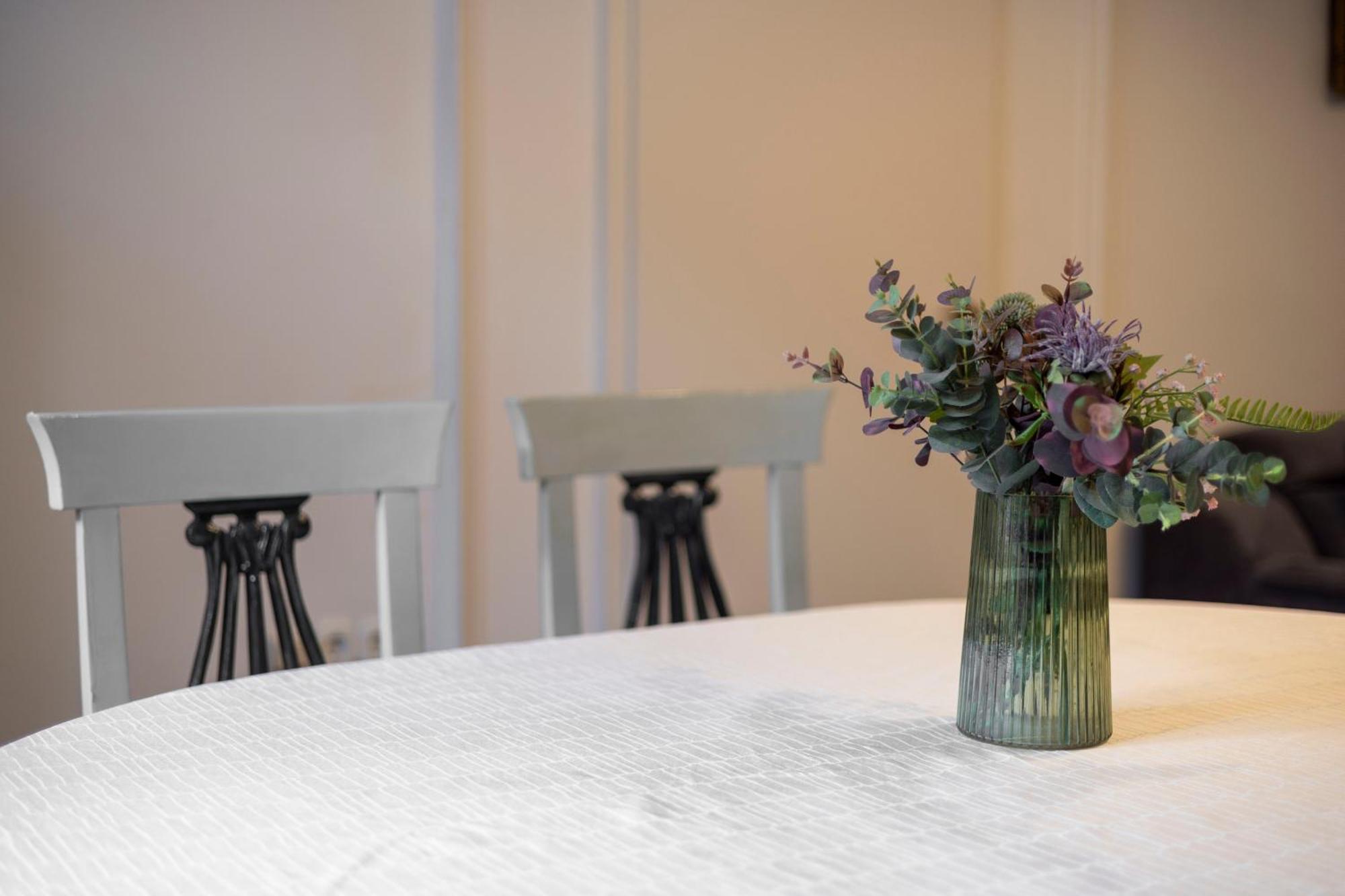 Spacious N' Cozy 5bedroom On Terez Boulevard Appartamento