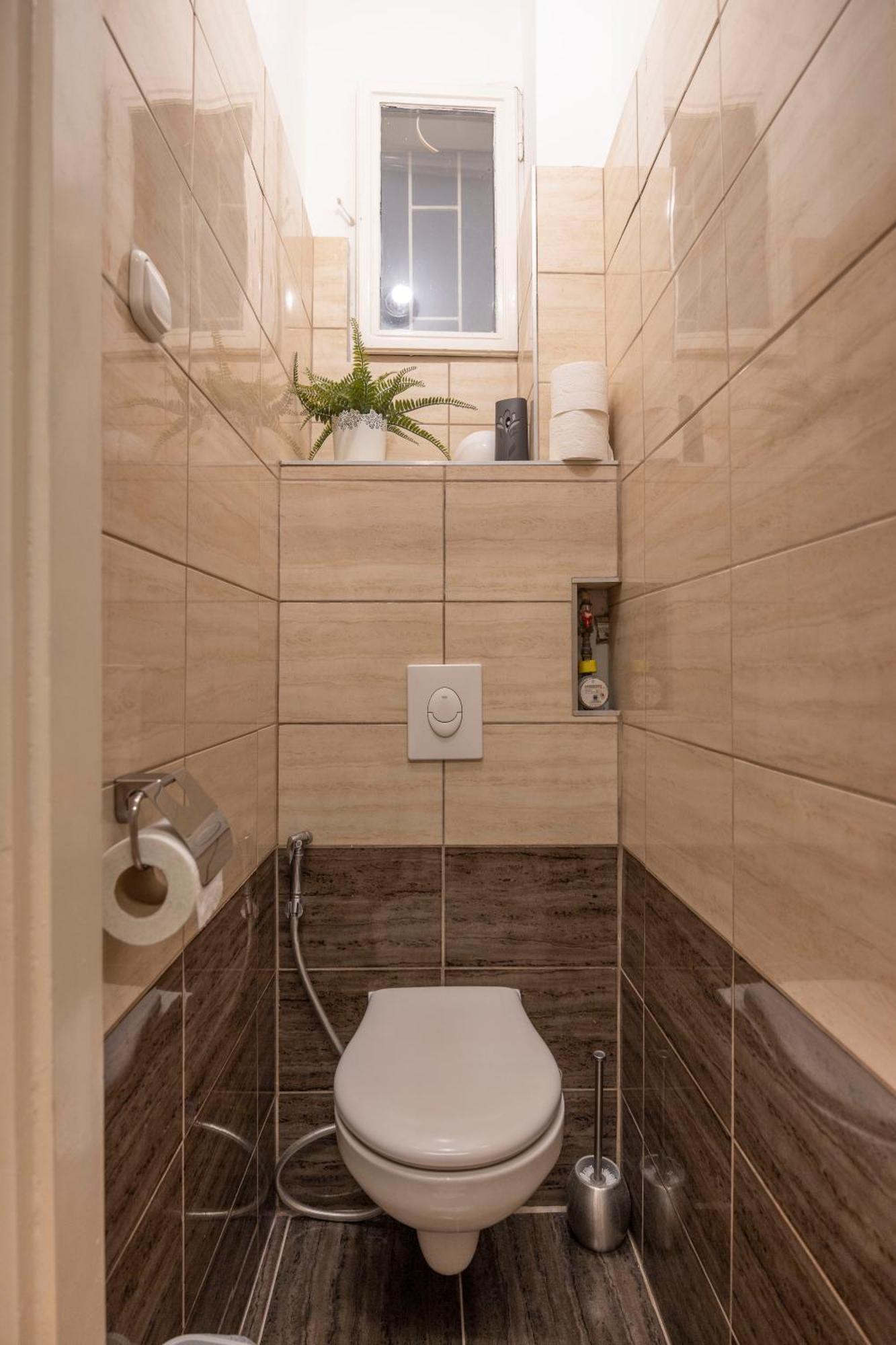 Spacious N' Cozy 5bedroom On Terez Boulevard Appartamento